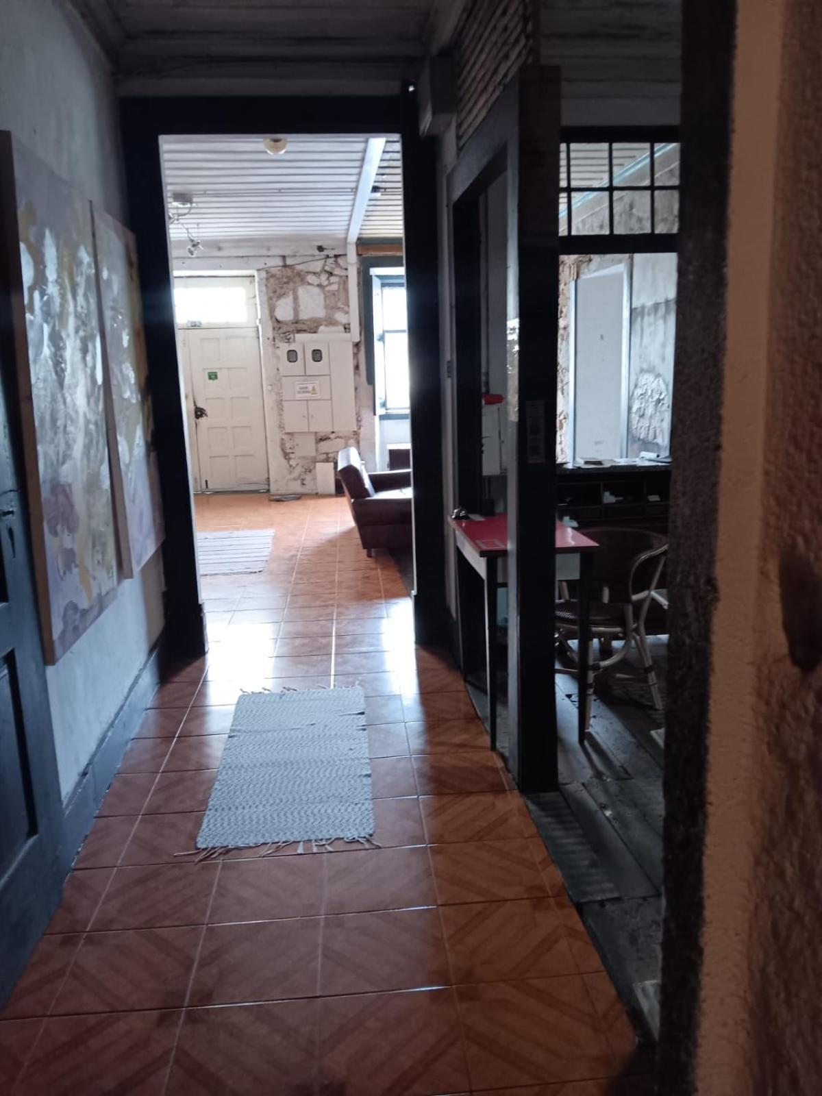 Family Adams House Hostel Braga Bagian luar foto