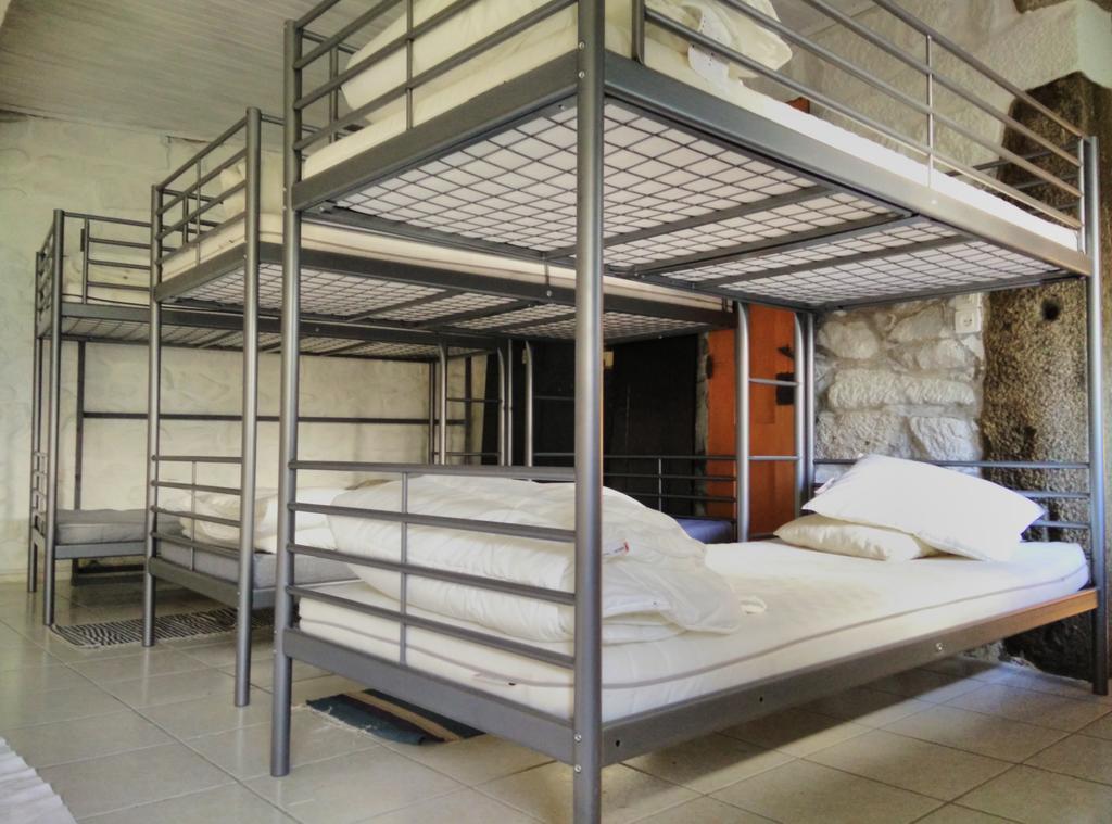 Family Adams House Hostel Braga Bagian luar foto