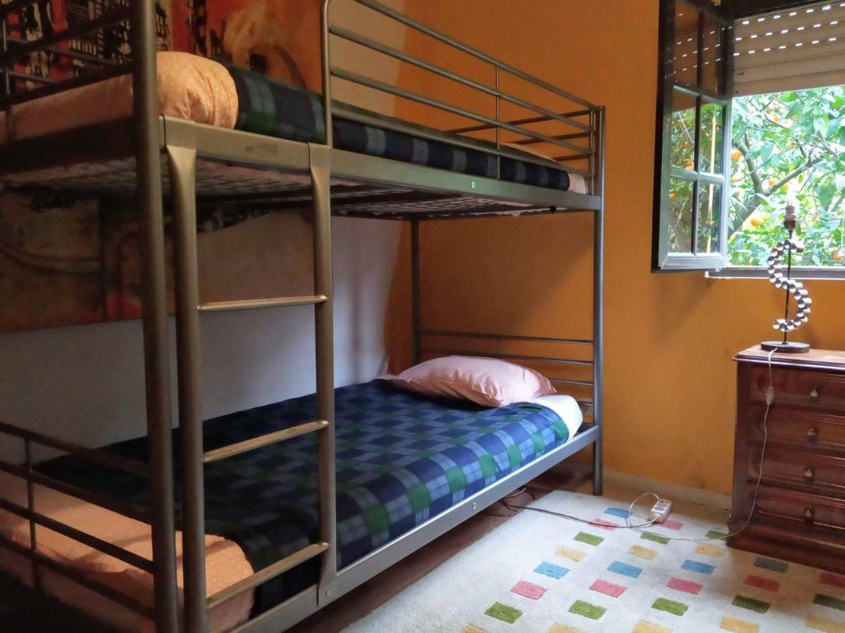 Family Adams House Hostel Braga Bagian luar foto